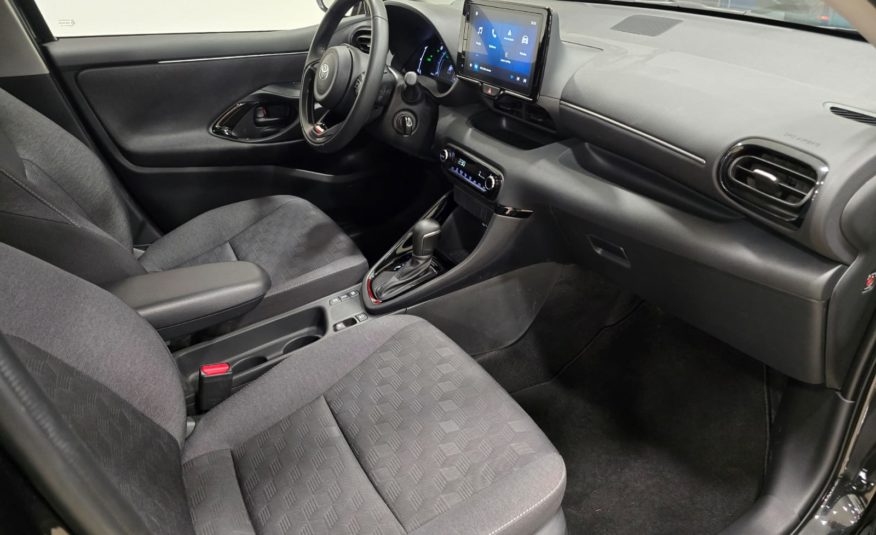 TOYOTA Yaris 1.5h Trend