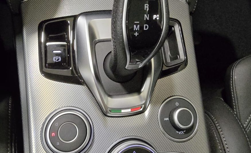 Alfa Romeo Stelvio 2.2 t Veloce Q4 210cv aut Km 0 Pronta cons. Tetto