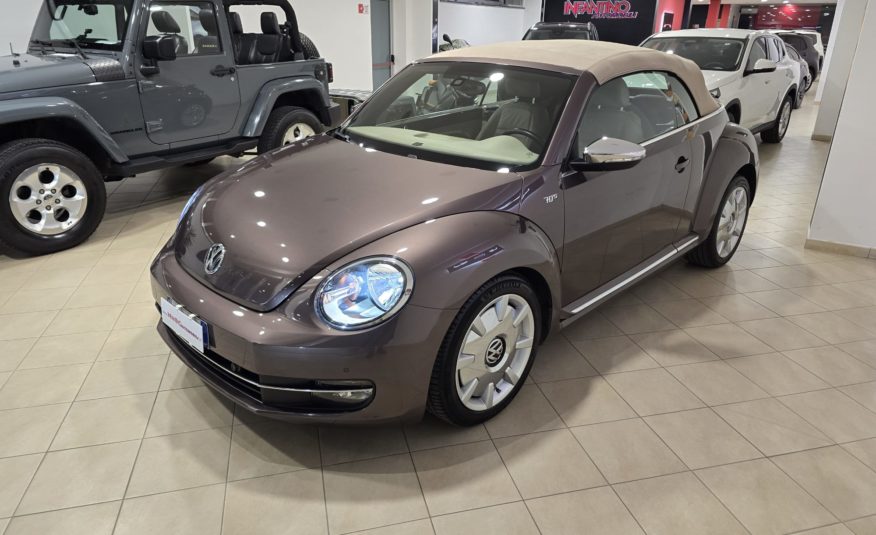 Volkswagen Maggiolino Cabrio 1.6 tdi Design 105cv 70s Edition