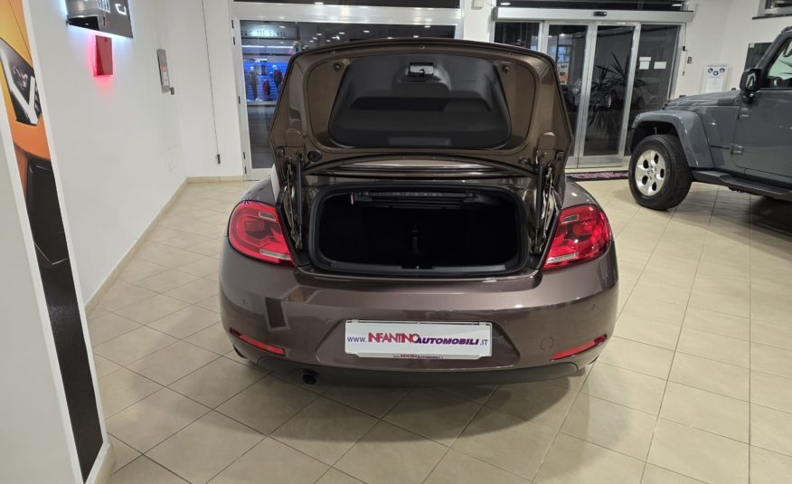 Volkswagen Maggiolino Cabrio 1.6 tdi Design 105cv 70s Edition