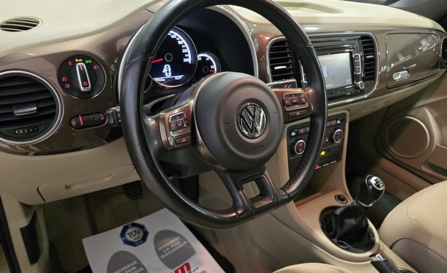 Volkswagen Maggiolino Cabrio 1.6 tdi Design 105cv 70s Edition