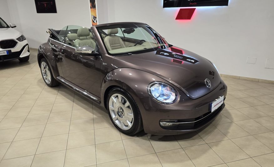 Volkswagen Maggiolino Cabrio 1.6 tdi Design 105cv 70s Edition
