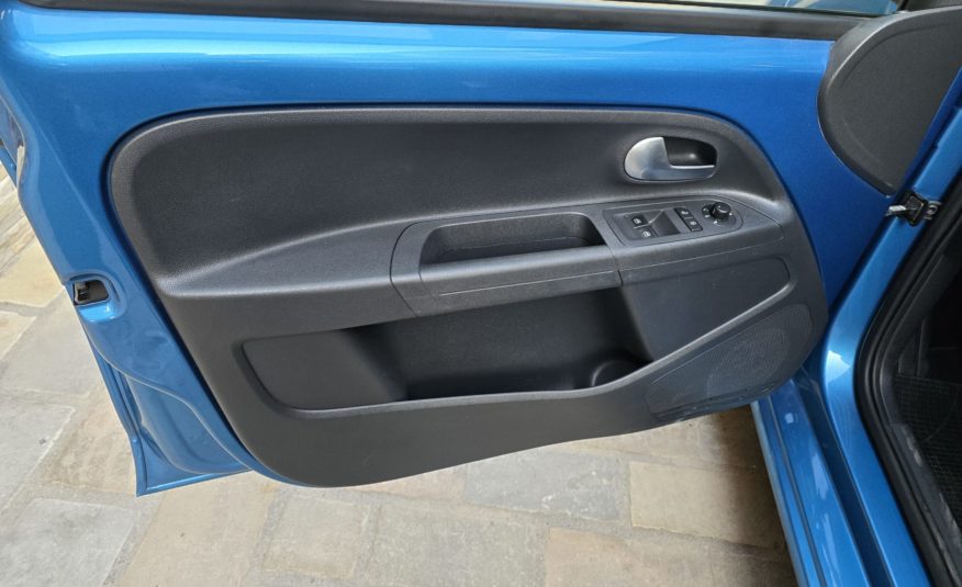 Volkswagen up! 5p 1.0 High 75cv Uniproprietario