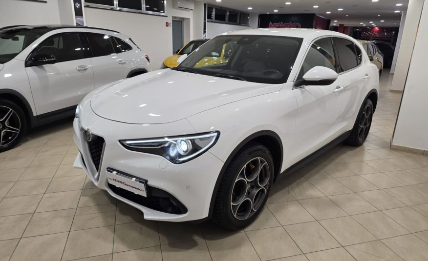 Alfa Romeo Stelvio 2.2 Turbodiesel Super Q4 210cv Auto Full
