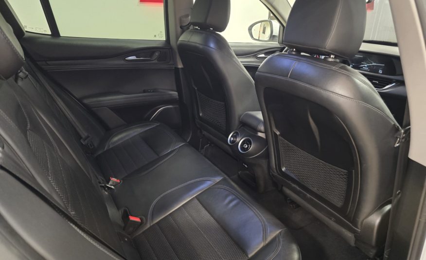 Alfa Romeo Stelvio 2.2 Turbodiesel Super Q4 210cv Auto Full