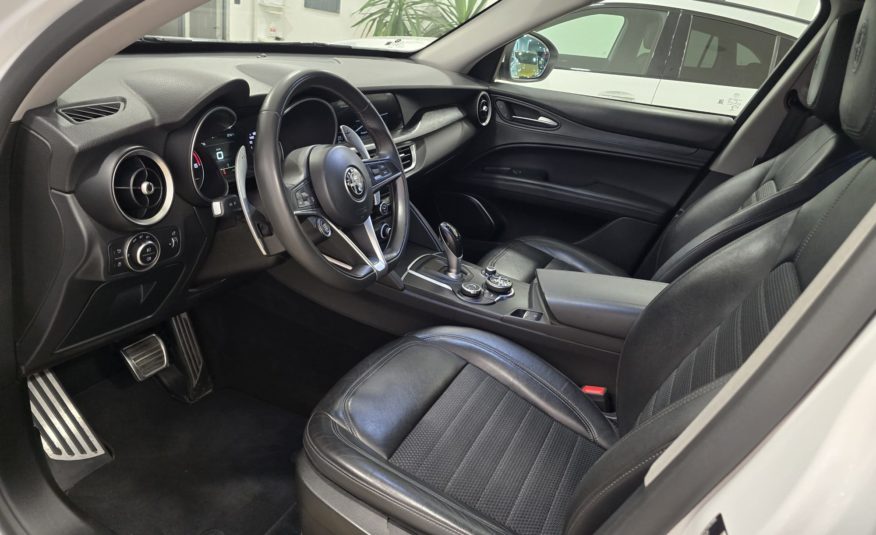 Alfa Romeo Stelvio 2.2 Turbodiesel Super Q4 210cv Auto Full