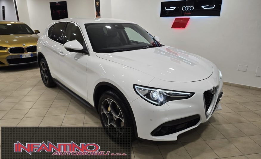 Alfa Romeo Stelvio 2.2 Turbodiesel Super Q4 210cv Auto Full