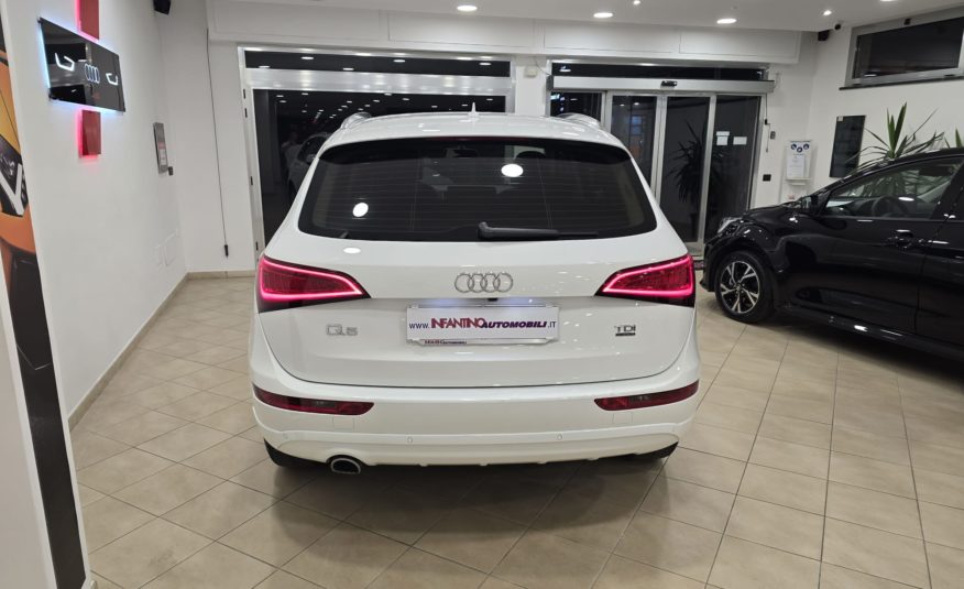 Audi Q5 2.0 tdi Quattro 177cv s-tronic Uniproprietario