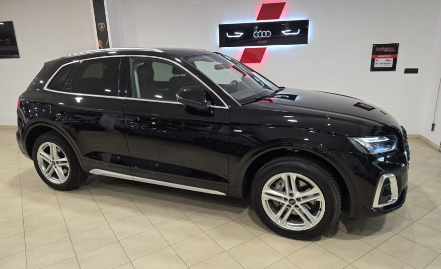 Audi Q5 40 2.0 tdi mhev S-Line Quattro S-tronic Italia