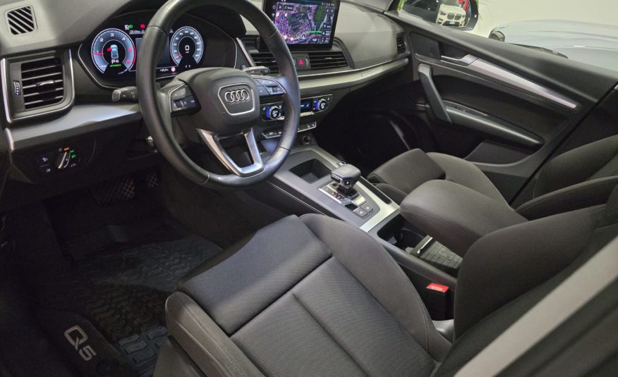 Audi Q5 40 2.0 tdi mhev S-Line Quattro S-tronic Italia