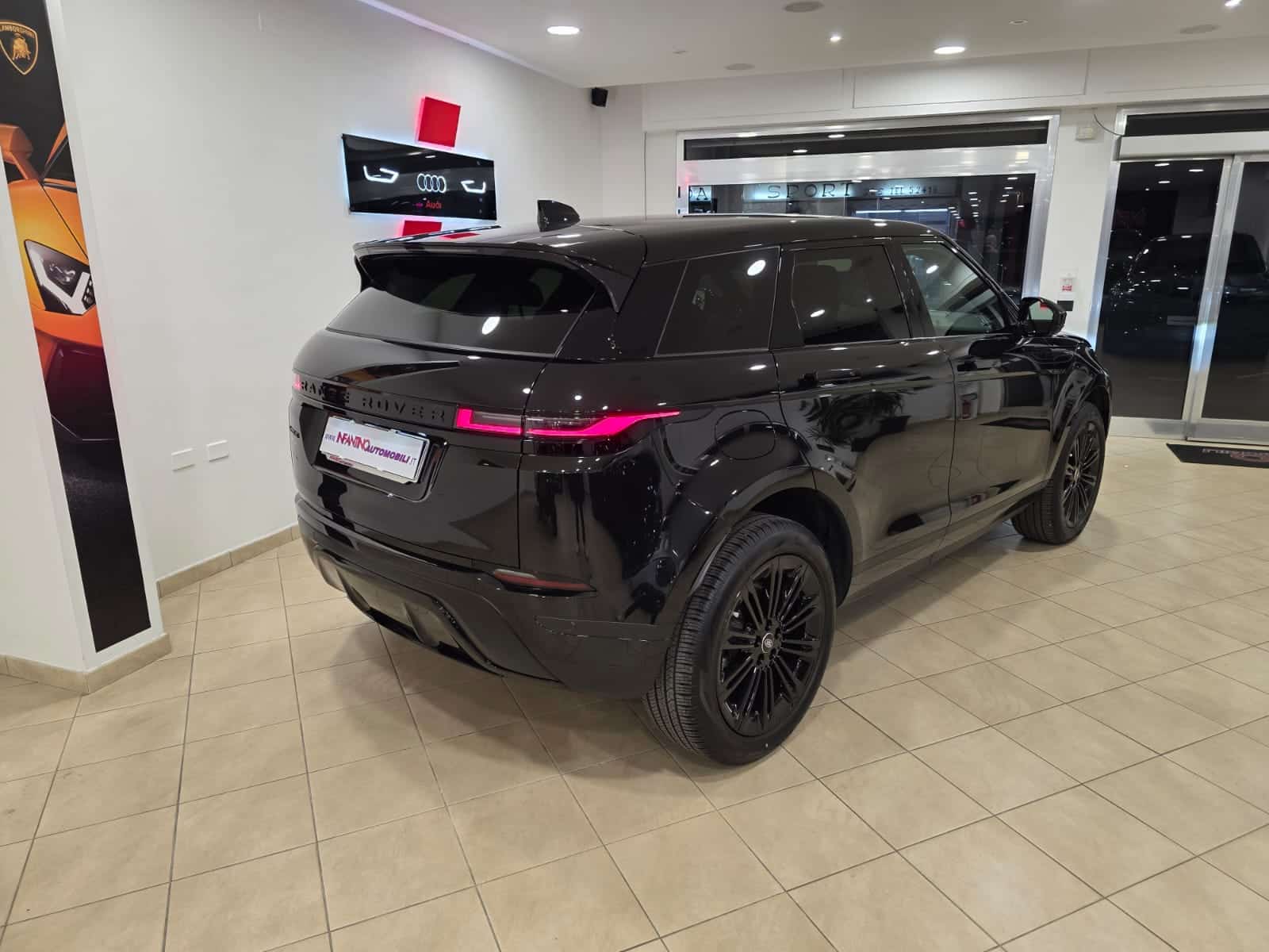 land Rover Evoque 2.0d i4 mhev Dark Edition Eiger Grey awd 163cv