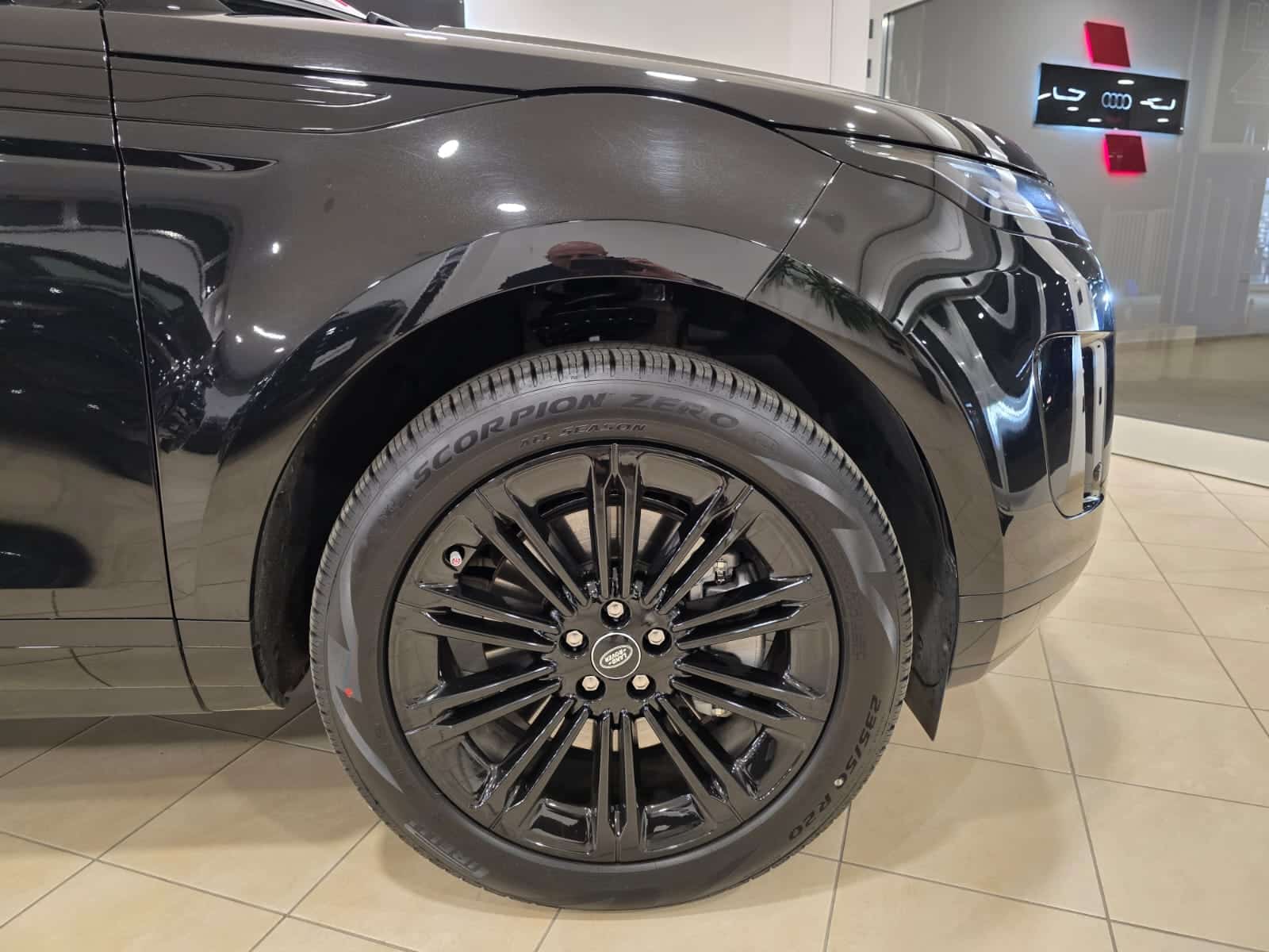 land Rover Evoque 2.0d i4 mhev Dark Edition Eiger Grey awd 163cv