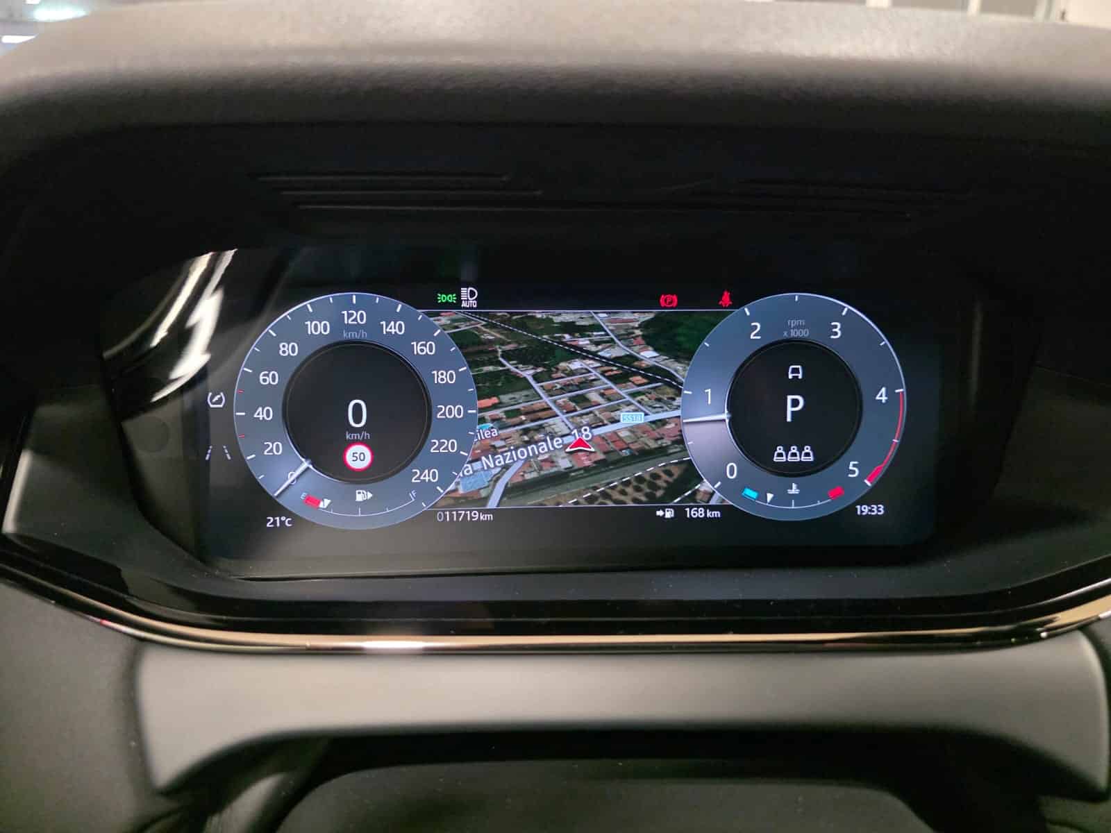 land Rover Evoque 2.0d i4 mhev Dark Edition Eiger Grey awd 163cv