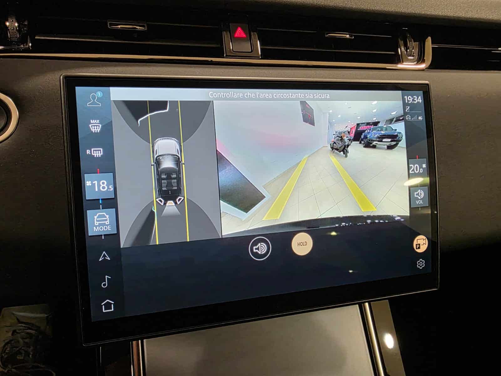 land Rover Evoque 2.0d i4 mhev Dark Edition Eiger Grey awd 163cv