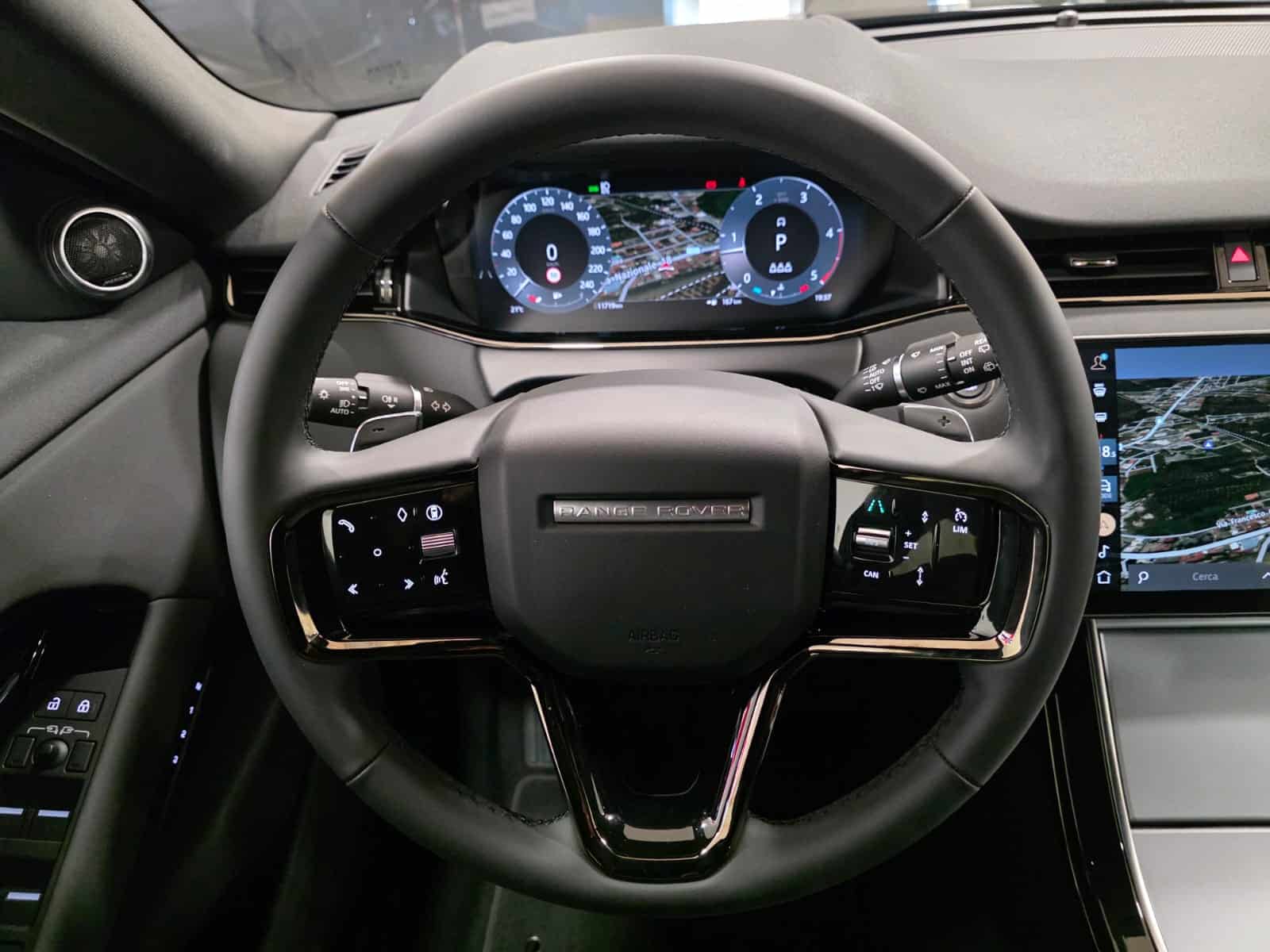 land Rover Evoque 2.0d i4 mhev Dark Edition Eiger Grey awd 163cv