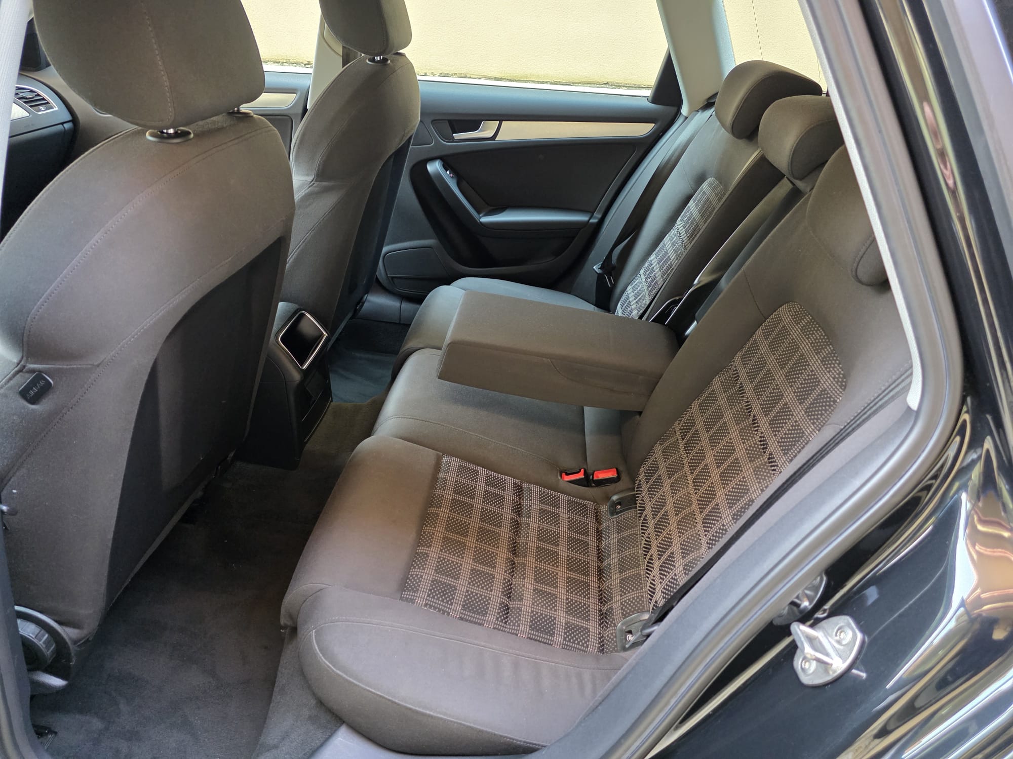 Audi A4 Avant 2.0 tdi Advanced 143cv multitronic