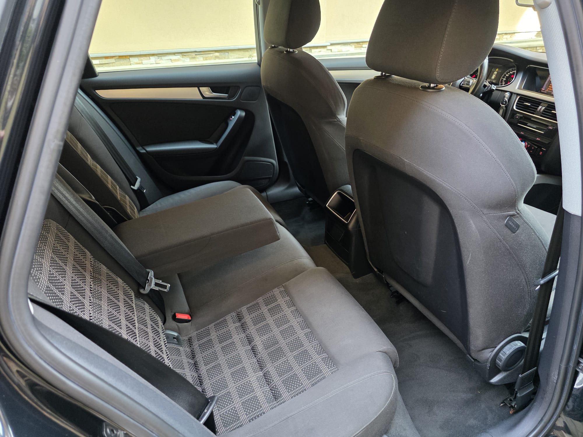 Audi A4 Avant 2.0 tdi Advanced 143cv multitronic