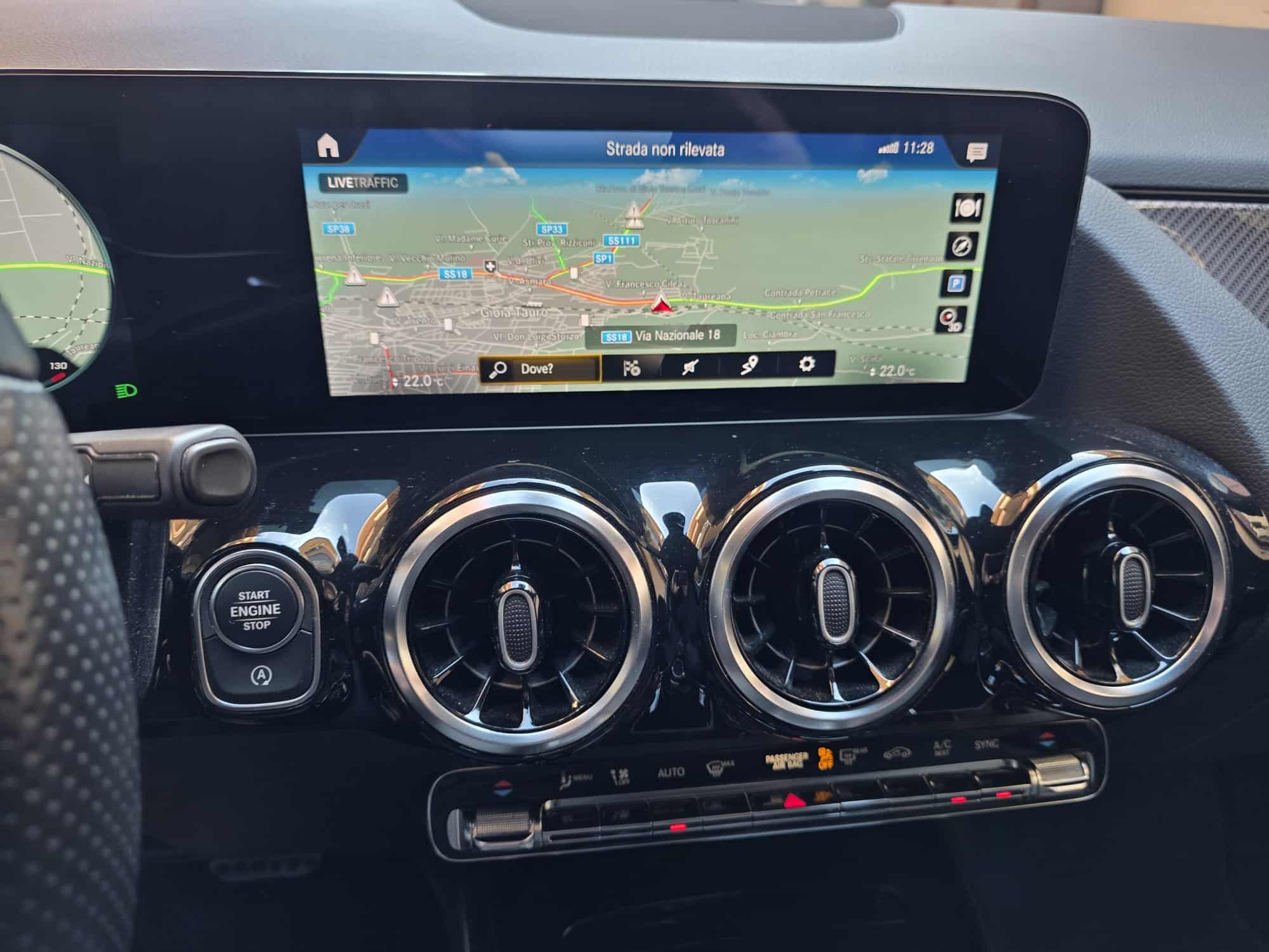 Mercedes-Benz GLA 200 d 150 CV AMG Line Premium Uniproprietario Full