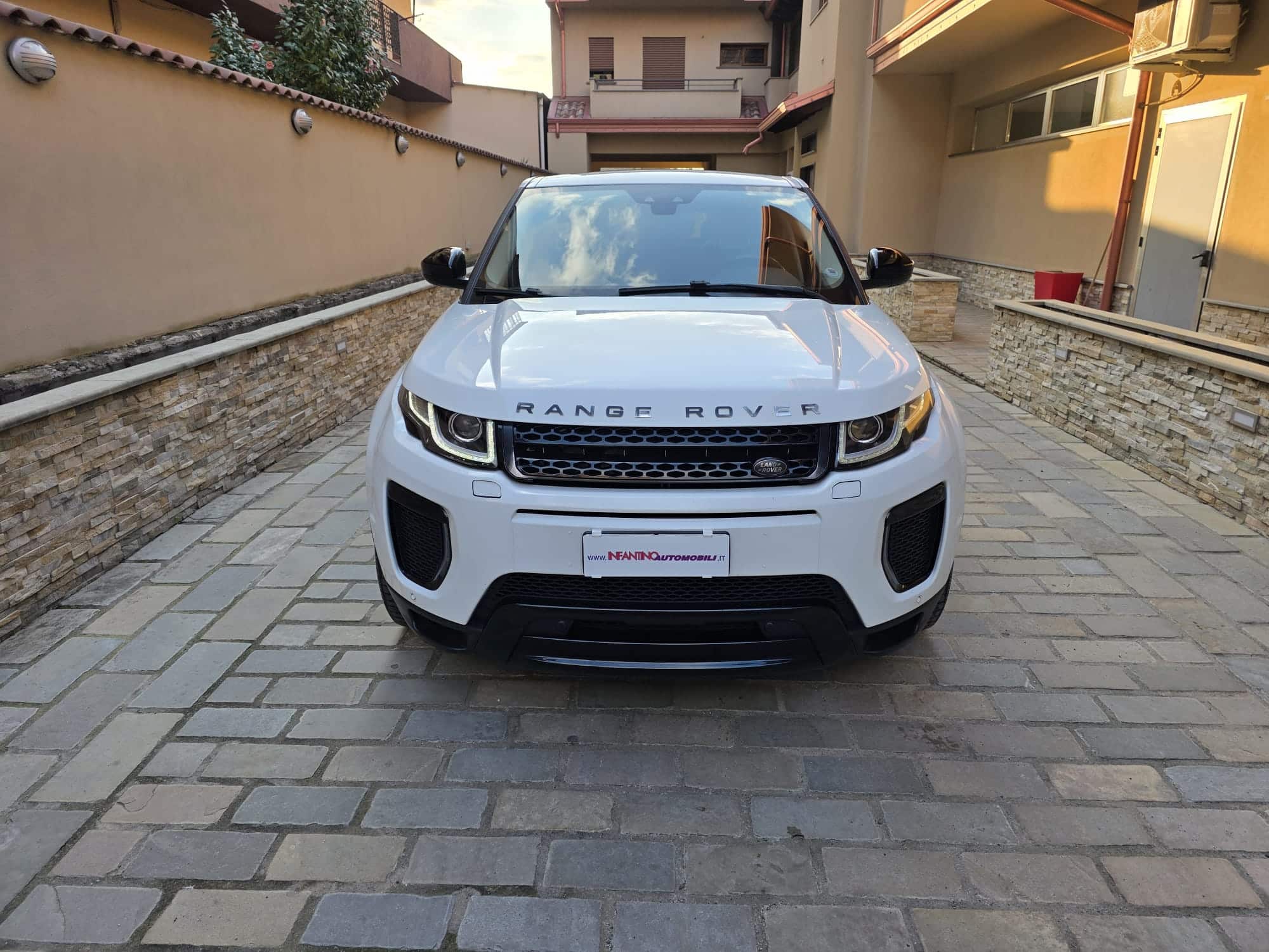 land Rover Range Rover Evoque 5p 2.0 td4 HSE Dynamic 180cv auto “Nessun guasto”