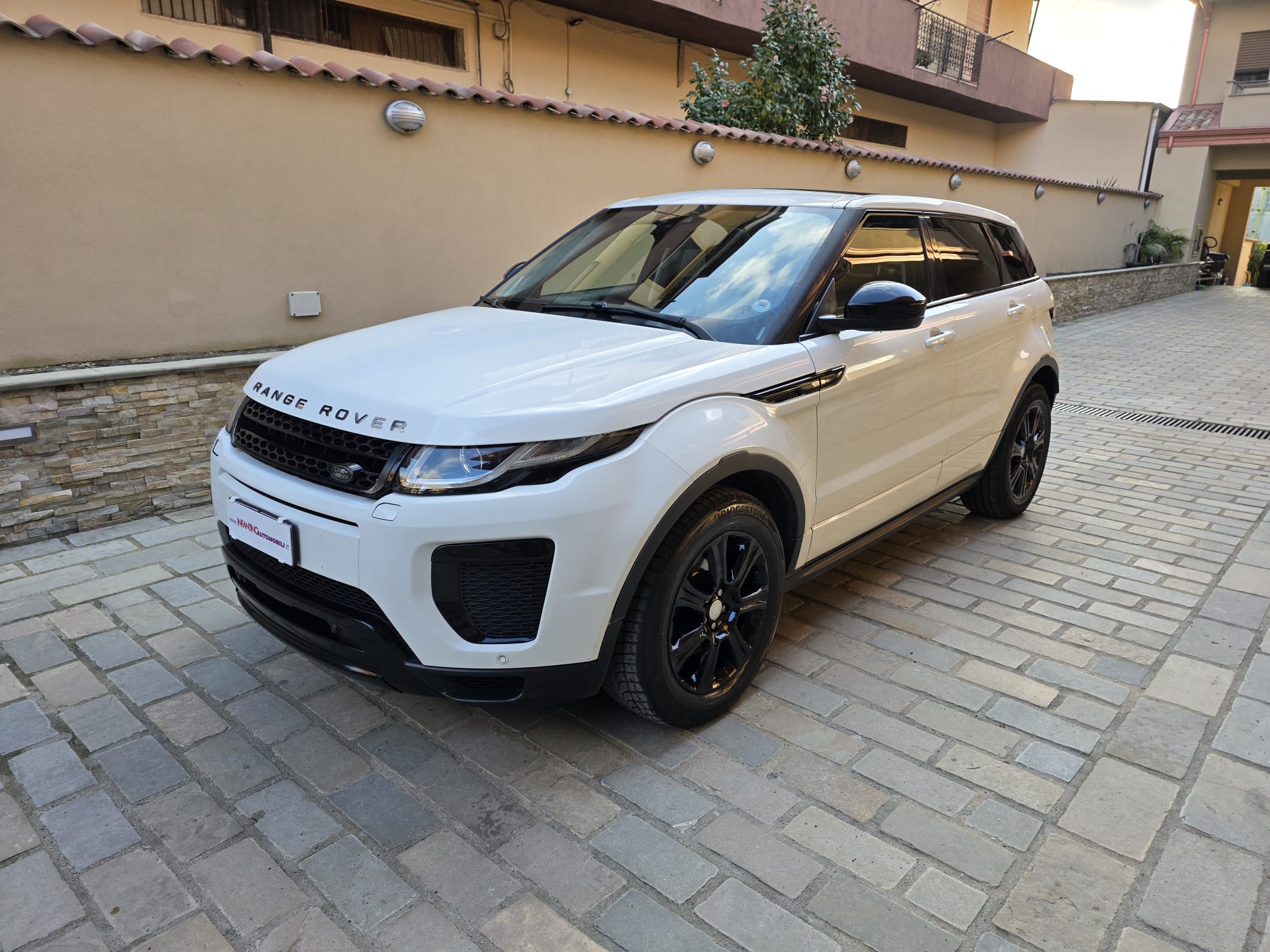 land Rover Range Rover Evoque 5p 2.0 td4 HSE Dynamic 180cv auto “Nessun guasto”