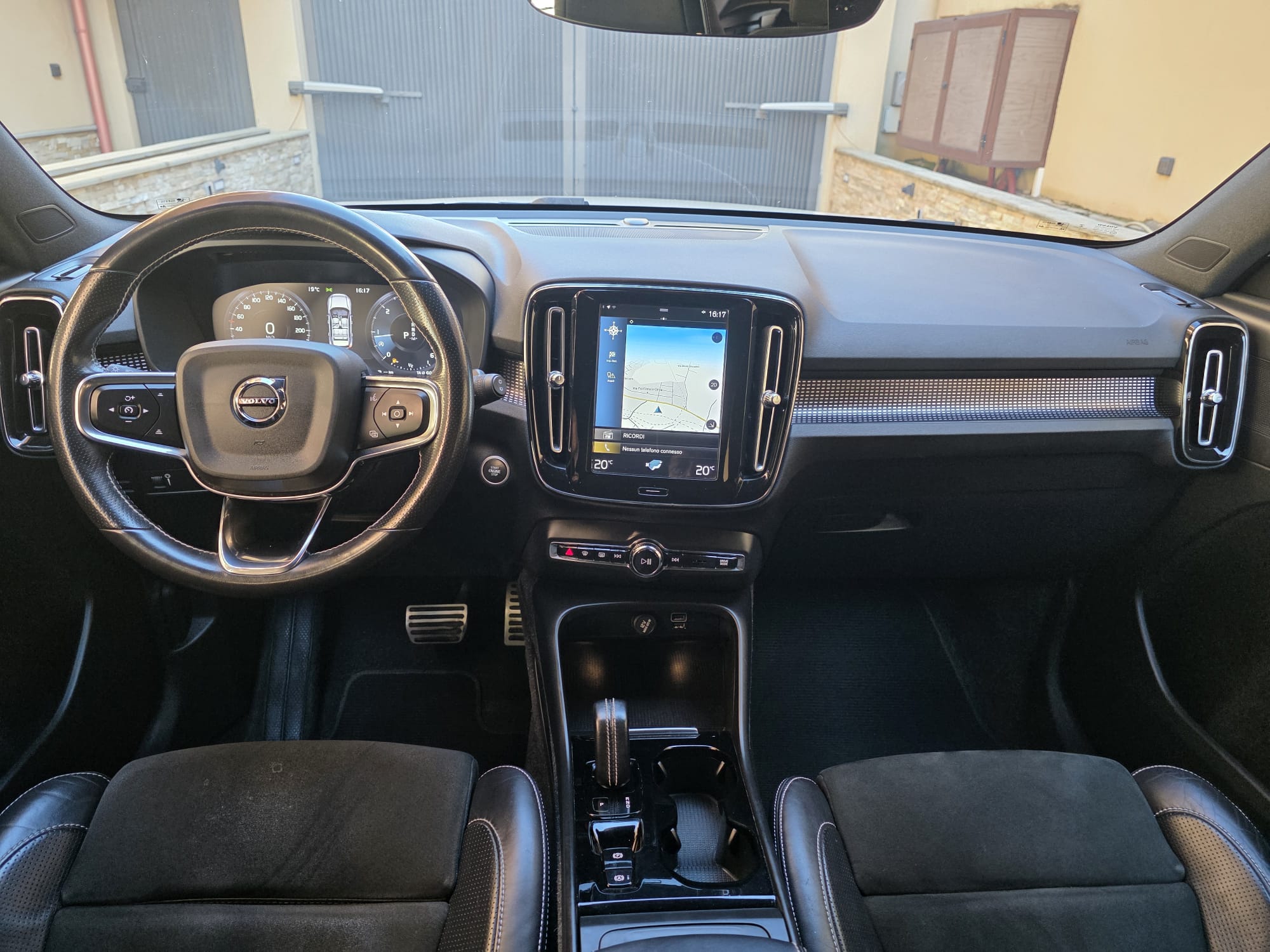 Volvo XC40 2.0 d3 R-design auto my21