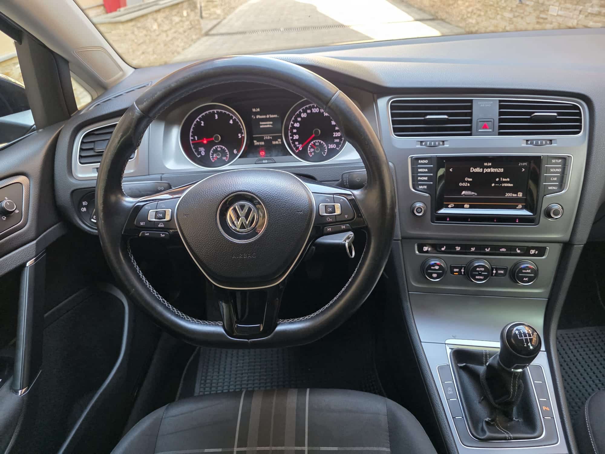 Volkswagen Golf Golf VII 5p 1.6 tdi 110 cv Highline “Nessun lavoro da fare”
