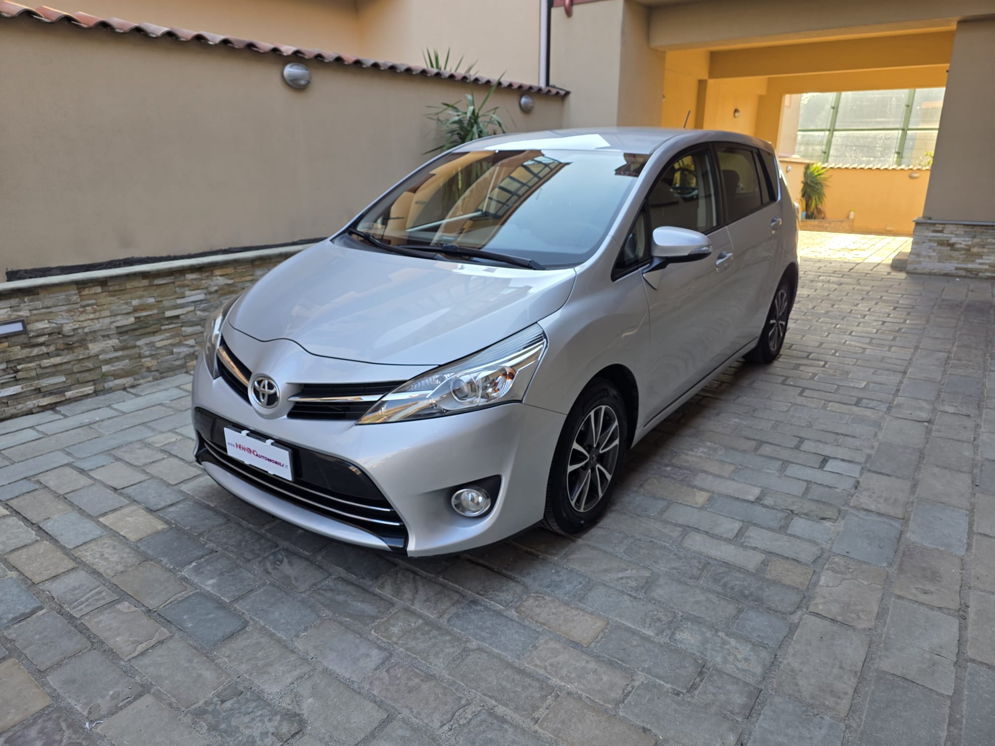TOYOTA Verso 1.6 d-4d 111 Cv Style 7 posti Uniproprietario “Tutti tagliandi Toyota”