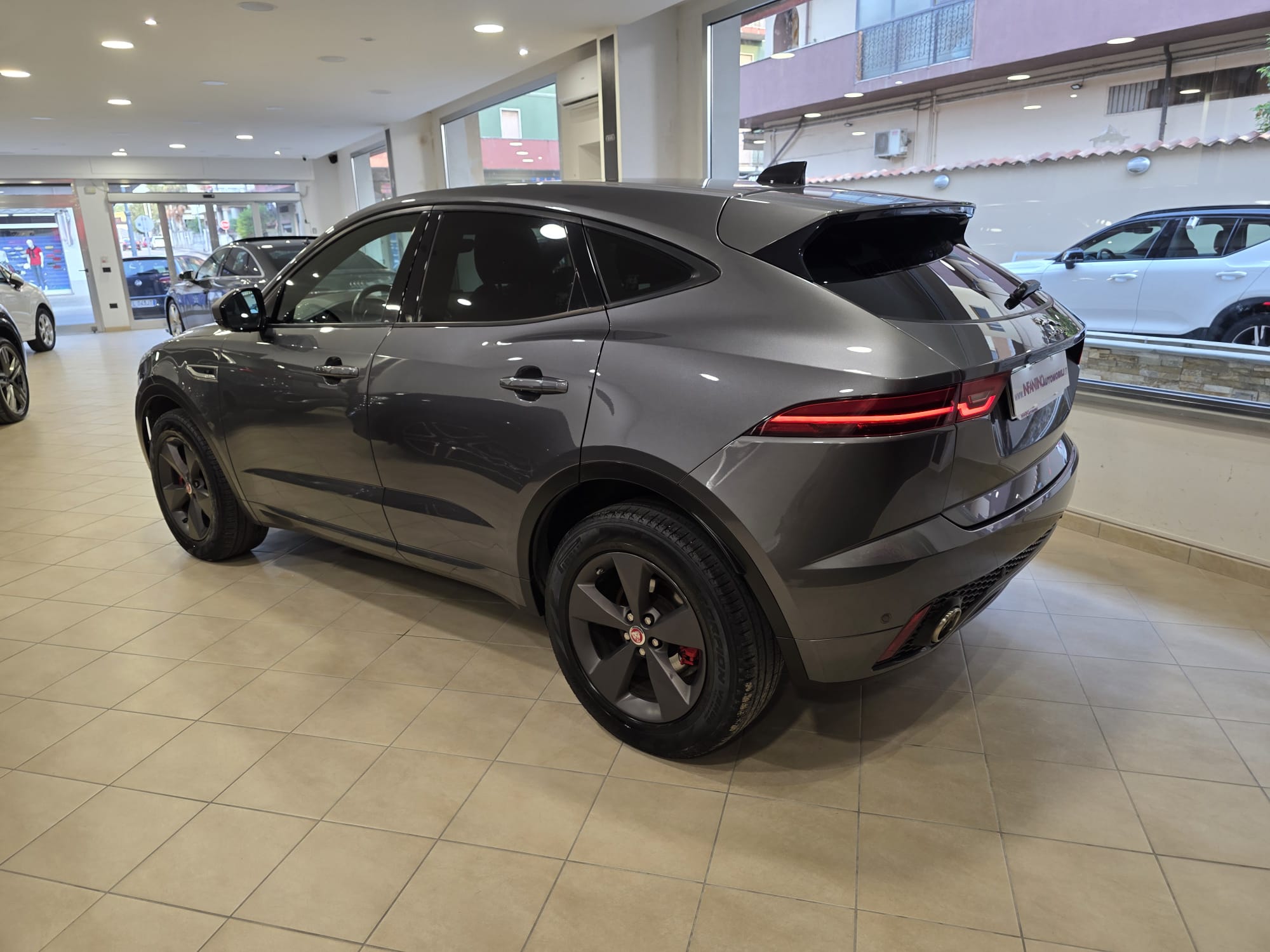 Jaguar E-Pace 2.0d i4 R-Dynamic S awd 150cv aut “Prezzo Reale compreso iva” Uniproprietario Autocarro 5 posti