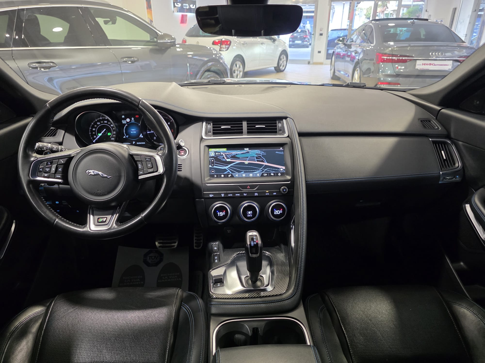 Jaguar E-Pace 2.0d i4 R-Dynamic S awd 150cv aut “Prezzo Reale compreso iva” Uniproprietario Autocarro 5 posti