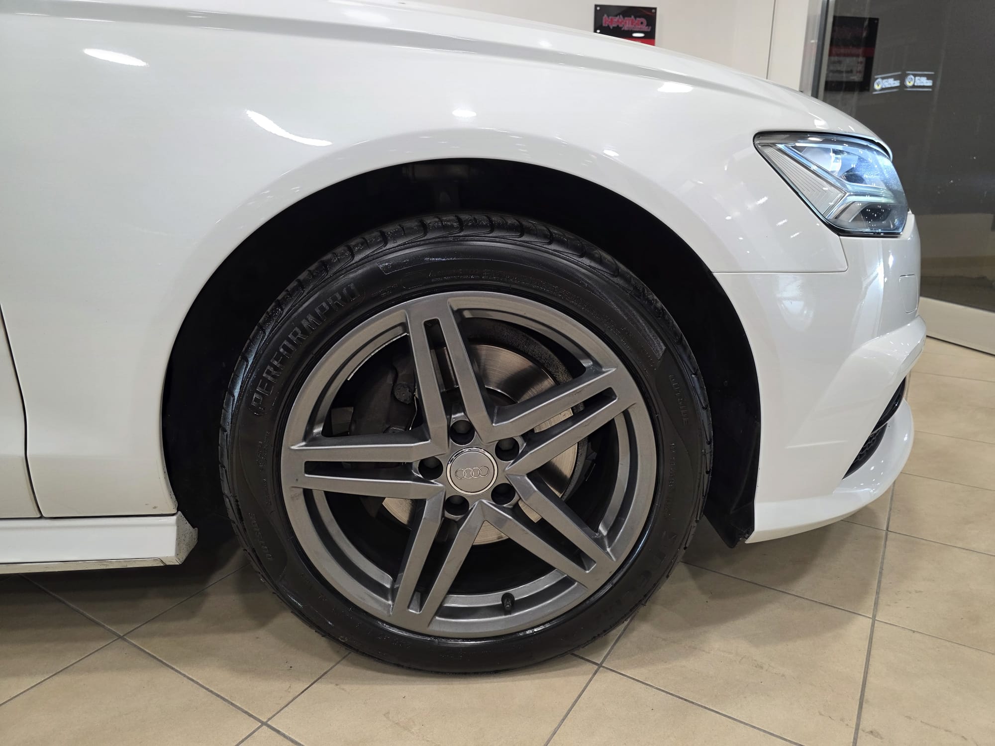 Audi A6 Avant 2.0 tdi ultra 190cv s-tronic