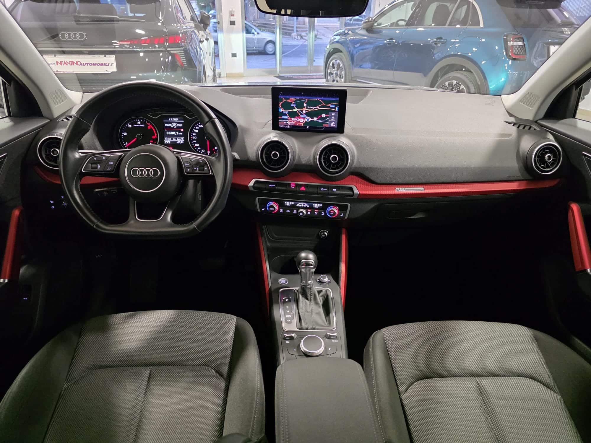 Audi Q2 30 1.6 tdi Admired s-tronic my20