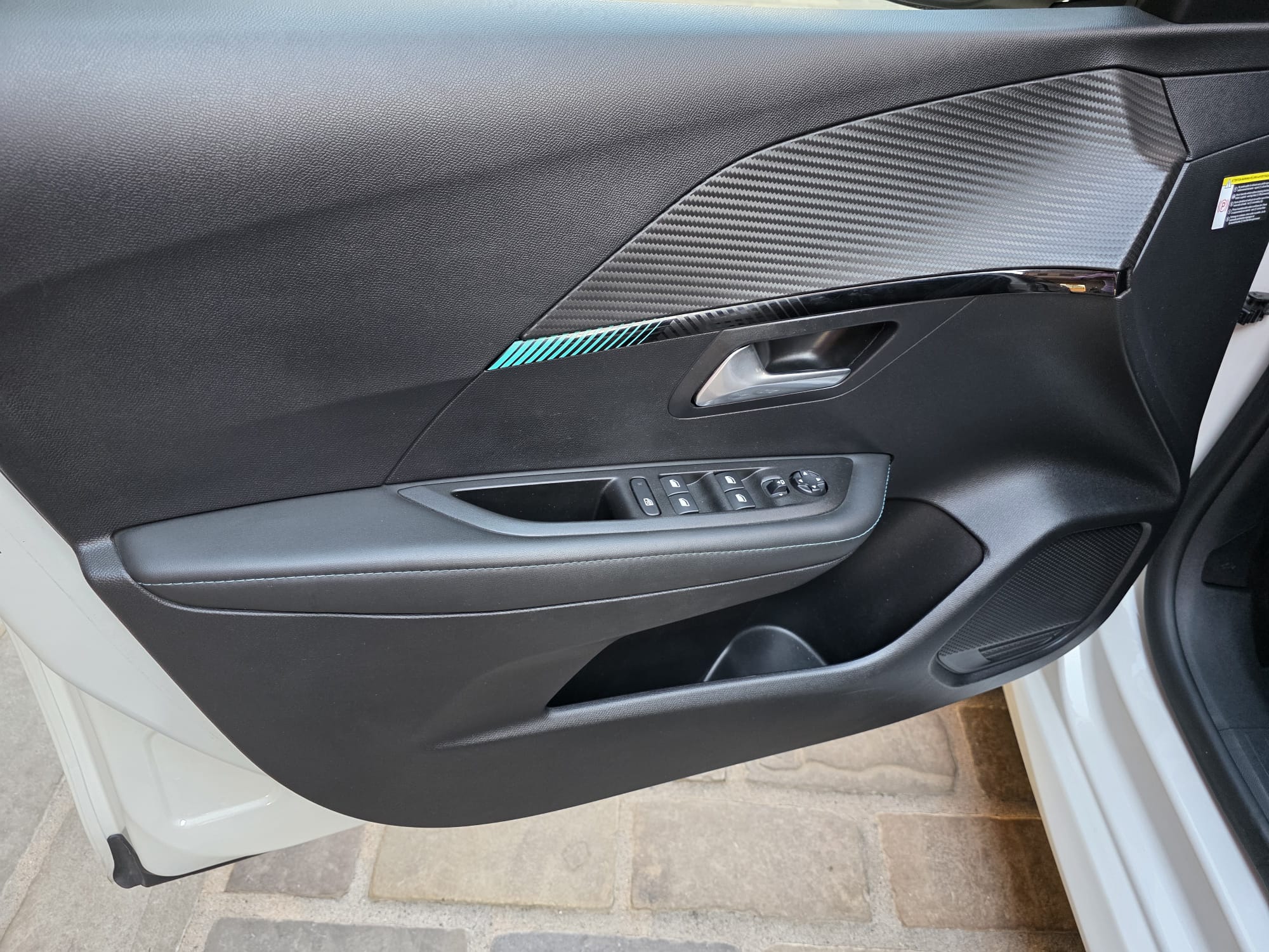 Peugeot 208 1.5 bluehdi Allure Navi Pack