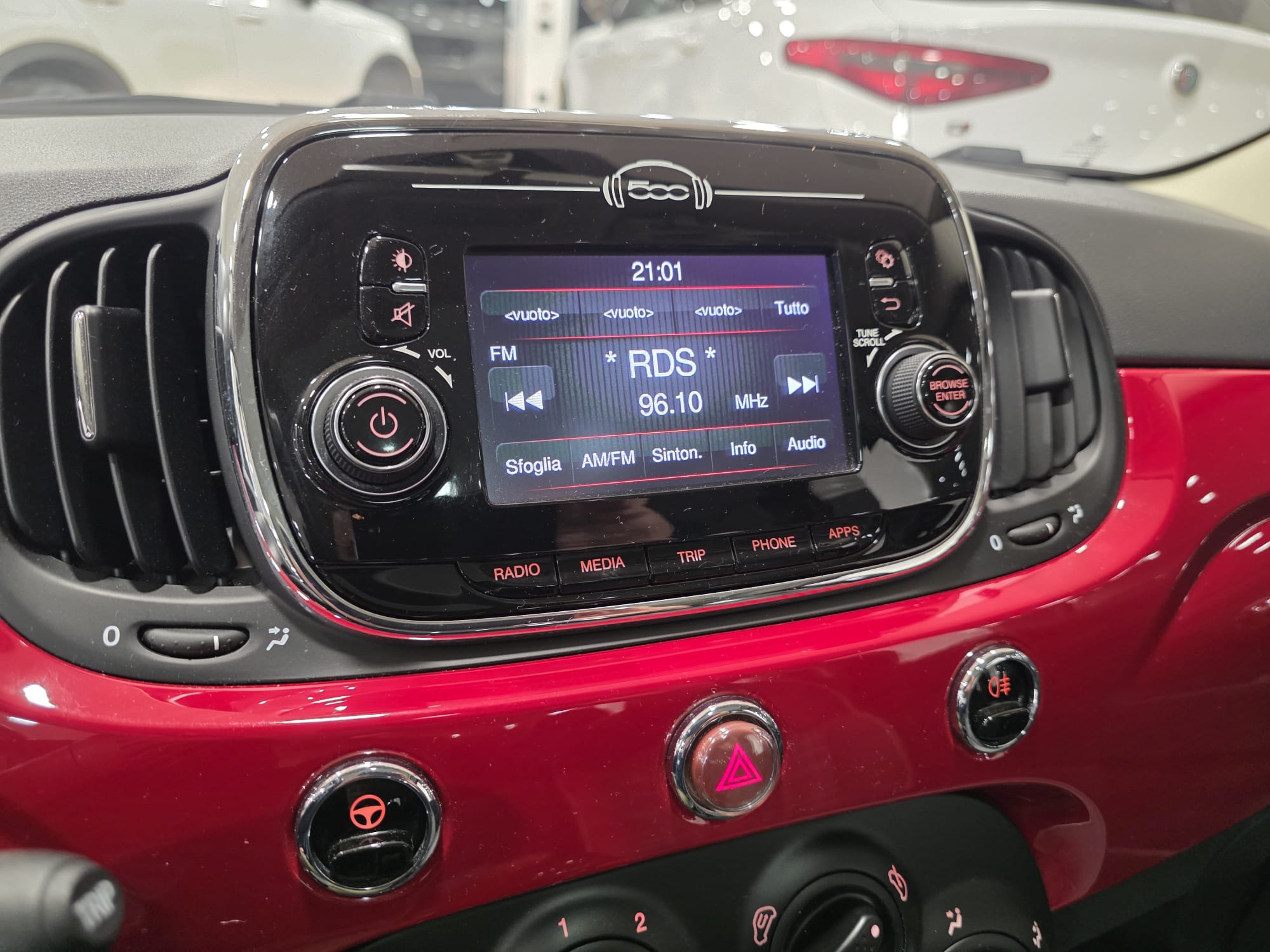 Fiat 500 1.3 mjt Lounge 95cv “KM 64.117”